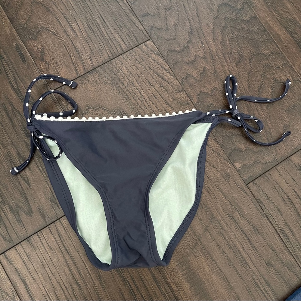 Bikini bottom